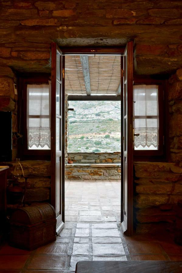 Waterfront Villa Spathi  Exterior photo